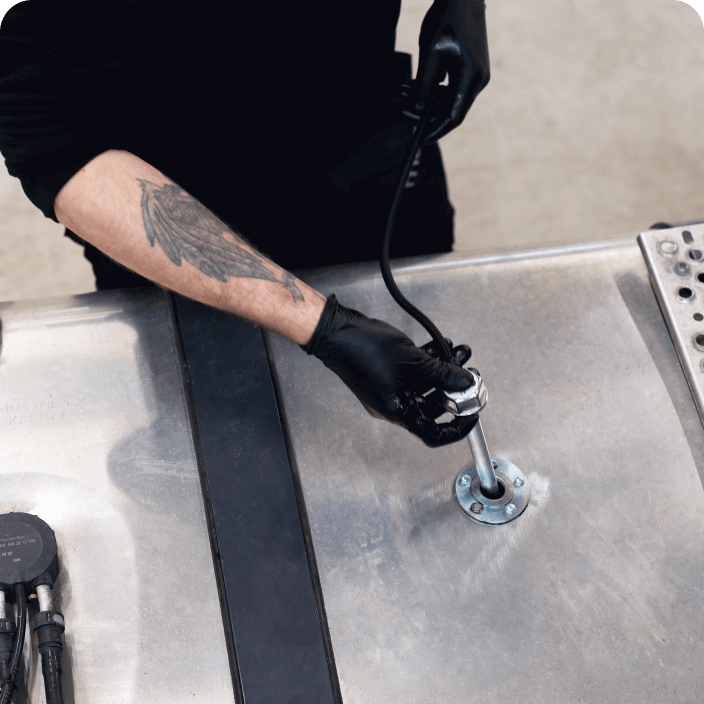 Read more about the article Installing Fuel Sensors on Trucks: A Comprehensive Guide
